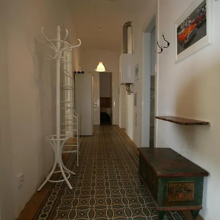 No. 16b Svahová 14 * Karlovy Vary